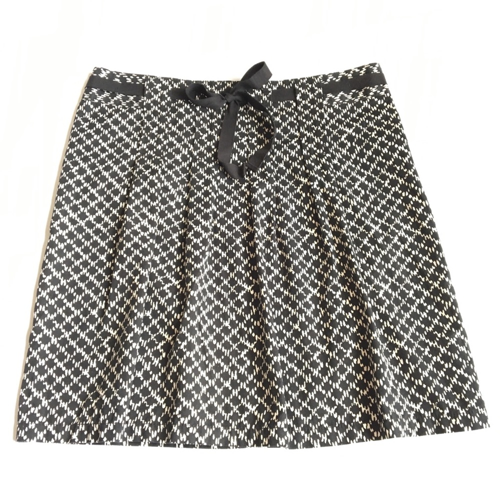 LOFT | Black and White Skirt size 10 Petite